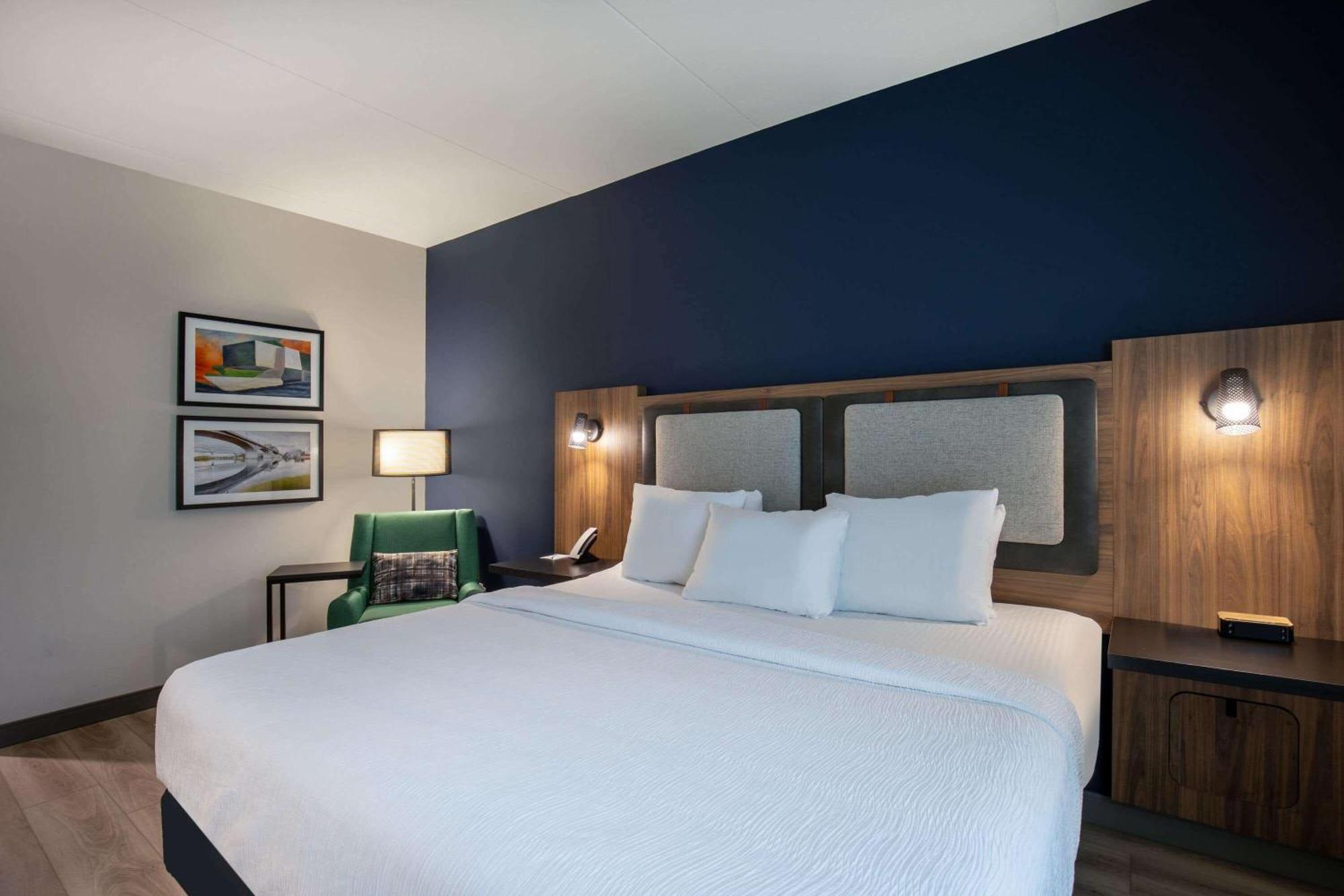 La Quinta Inn & Suites By Wyndham Chattanooga Downtown/South Zewnętrze zdjęcie