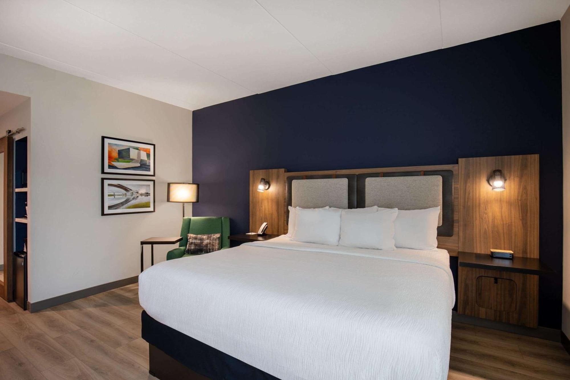 La Quinta Inn & Suites By Wyndham Chattanooga Downtown/South Zewnętrze zdjęcie