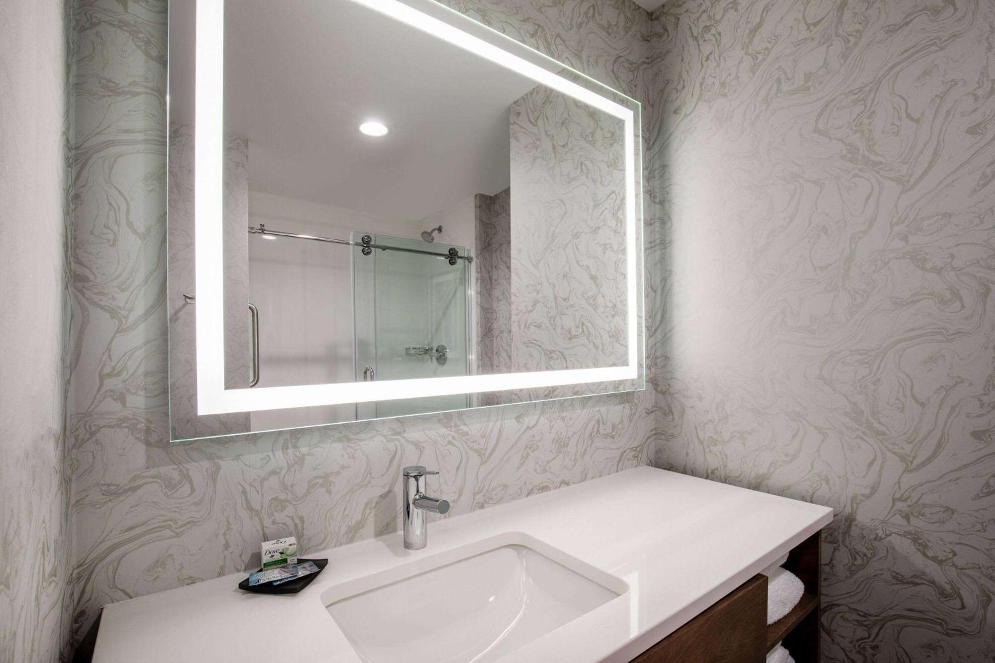La Quinta Inn & Suites By Wyndham Chattanooga Downtown/South Zewnętrze zdjęcie