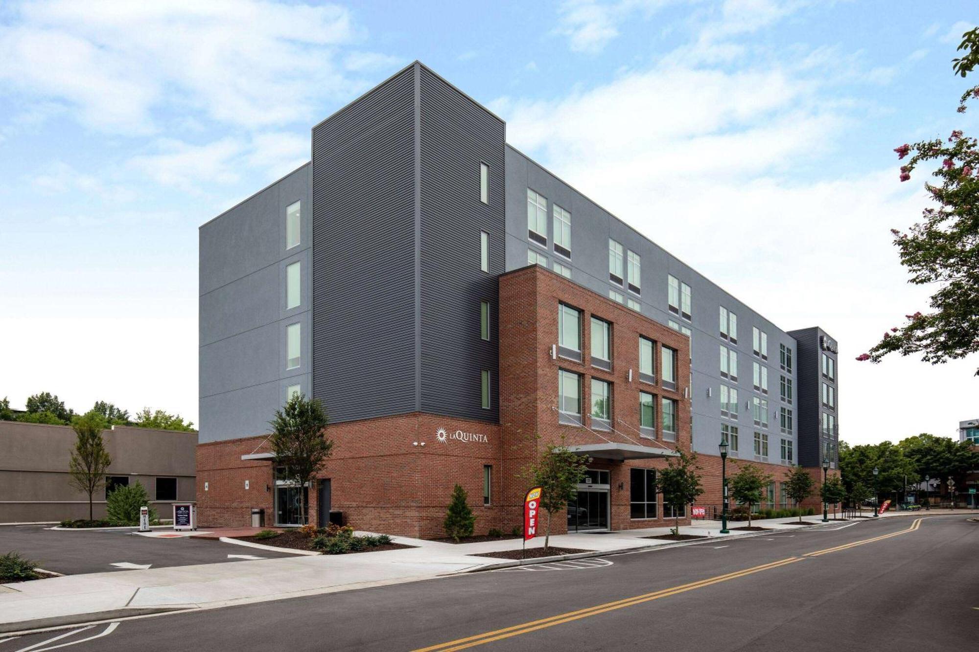 La Quinta Inn & Suites By Wyndham Chattanooga Downtown/South Zewnętrze zdjęcie